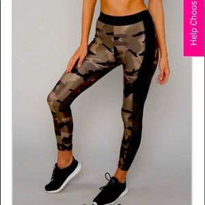 KORAL Camo Legging Crop.